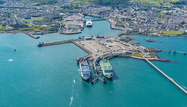 Llun o Borthladd Caergybi