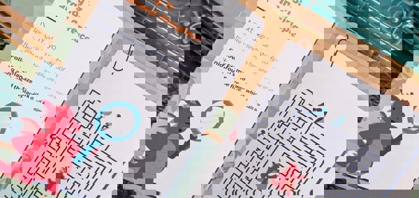 Llyfryn Gweithgareddau Antur Fflam yn y Pierhead