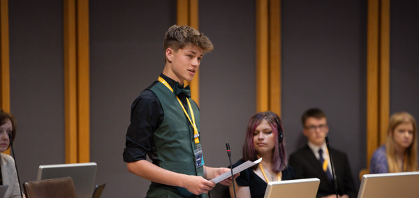 Ollie Mallin, Aelod o Senedd Ieuenctid Cymru
