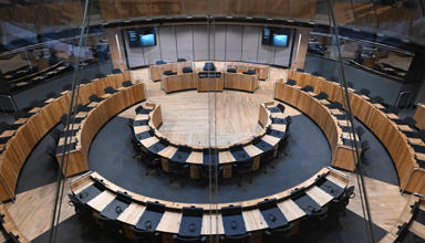 Siambr y Senedd
